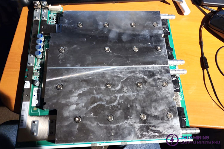 Обновление Antminer S19PRO no PIC пластины водяного охлаждения