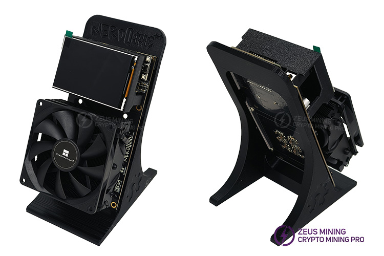 Майнер BTC NerdQAxe++ 4,8 Тх/с с большим экраном Майнер BTC NerdQAxe++ 4,8 Тх/с с большим экраном