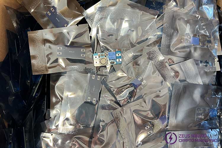 Питающий модуль MT3608 DC-DC 2A