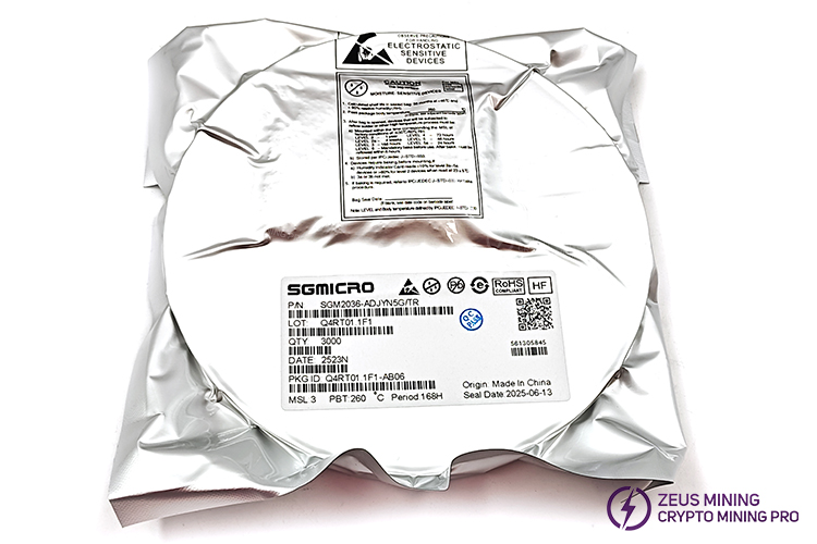 Микросхема линейного регулятора напряжения с низким падением напряжения SGM2036-ADJ