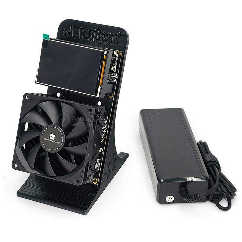 NerdMiner NerdQaxe++ 4,8 TH/s для соло-майнинга BTC